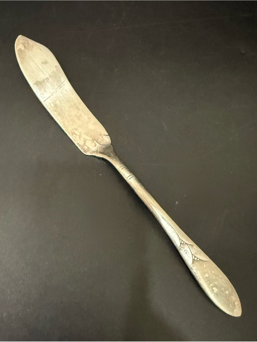 1-pc Vintage ONEIDA Community Plate Lady Hamilton Silver-plate Butter Knife